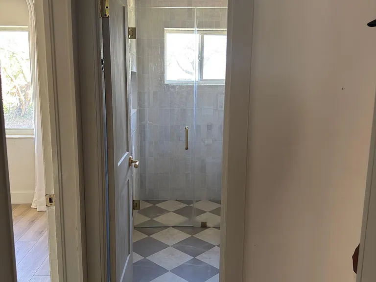 2648 Washington St — Photo 18
