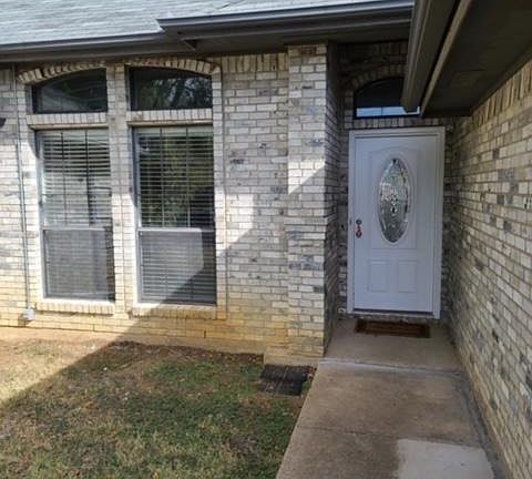 2nd image of 1216 Windy Meadows Dr