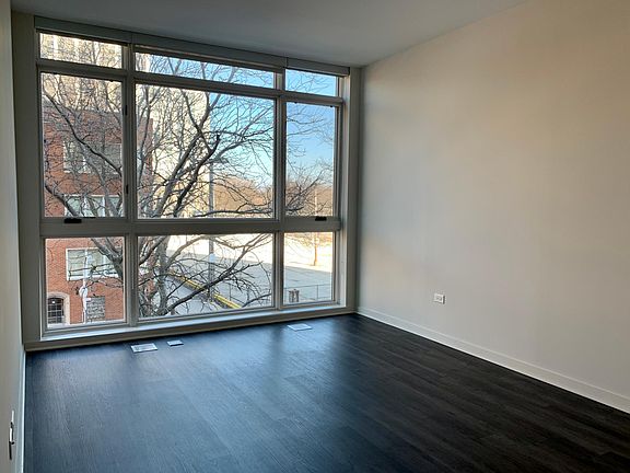 5th image of 829 W Agatite Ave #103