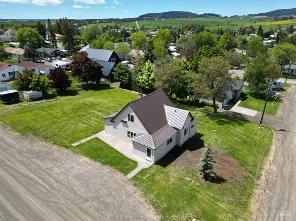 1205 Clark St, Cottonwood, ID 83522