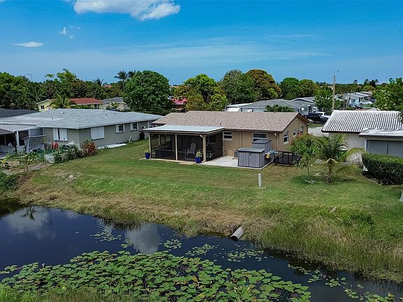3rd image of 5501 NW 50th Avenue