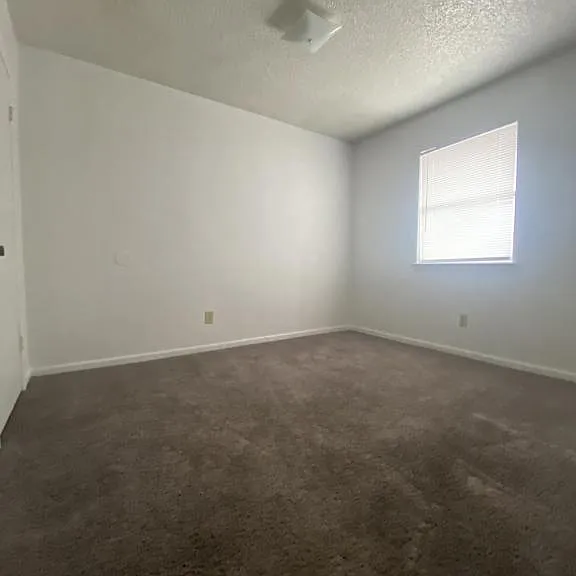1208 Urbantke Ct #10 — Photo 3
