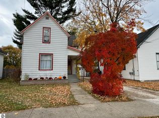 891 Farrar St, Cadillac, MI 49601
