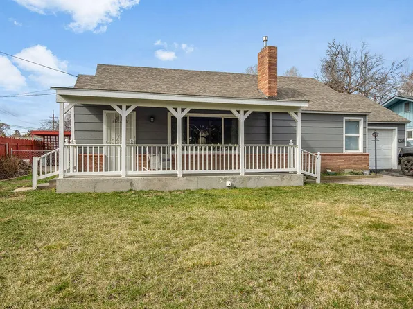 3854 Summers Ln, Klamath Falls, OR 97603