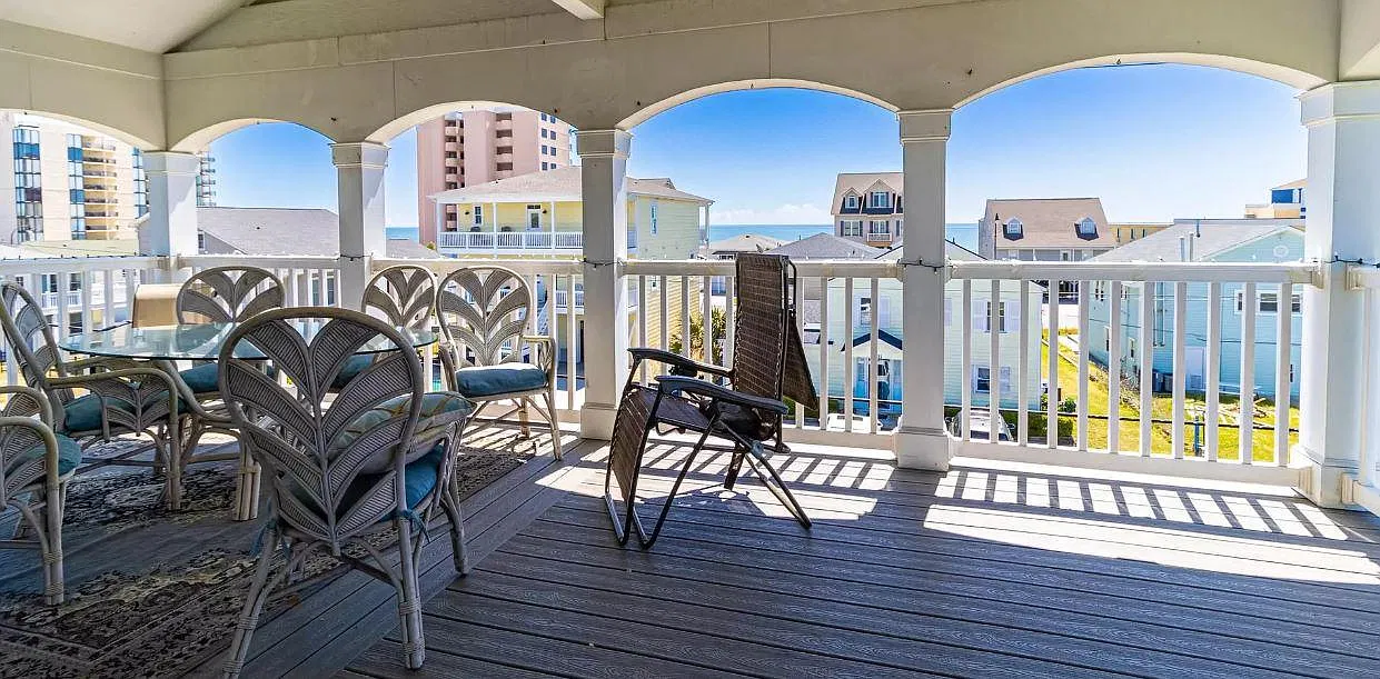 3 bed, 2000 sqft, $2,295 — Photo 2