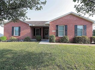 2717 Ridgeway Dr, Jackson, MO 63755