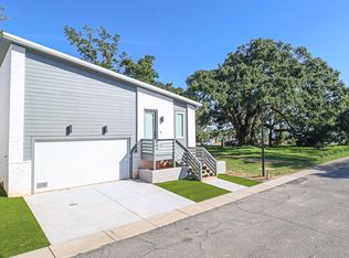 132 Markham St, Gulfport, MS 39507