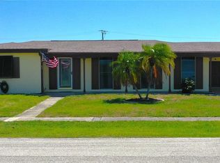 621 Sharon Cir, Pt Charlotte, FL 33952