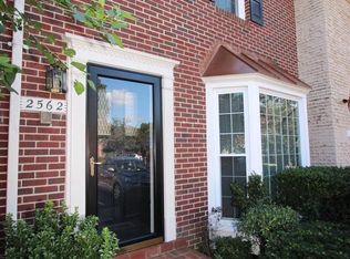 2562 Nicky La, Alexandria, VA 22311