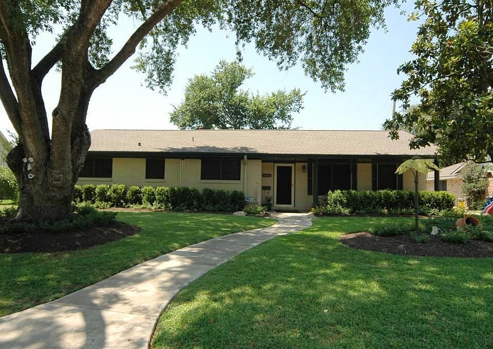 1st image of 3404 Randall Dr