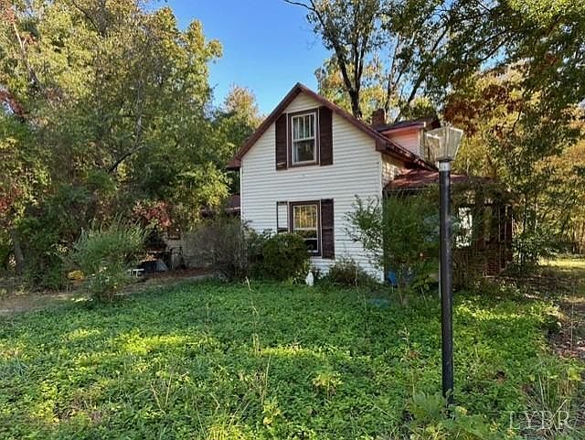 1st image of 642 Riverview Dr