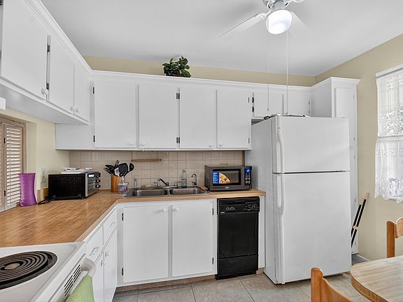 4th image of 113 Lake Olive Drive #113