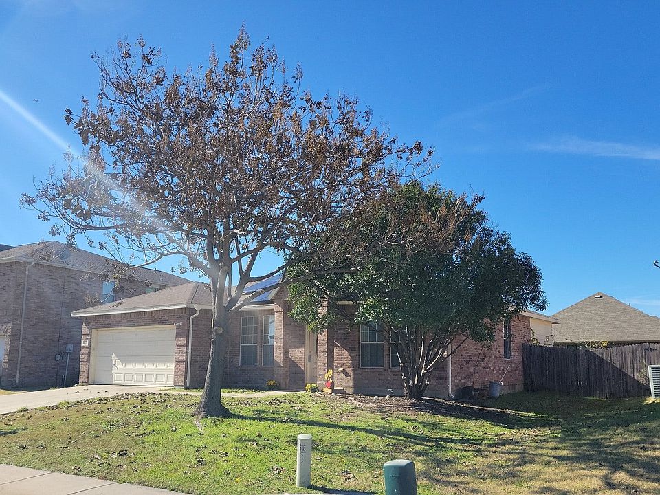 2nd image of 3428 Roxie Dr