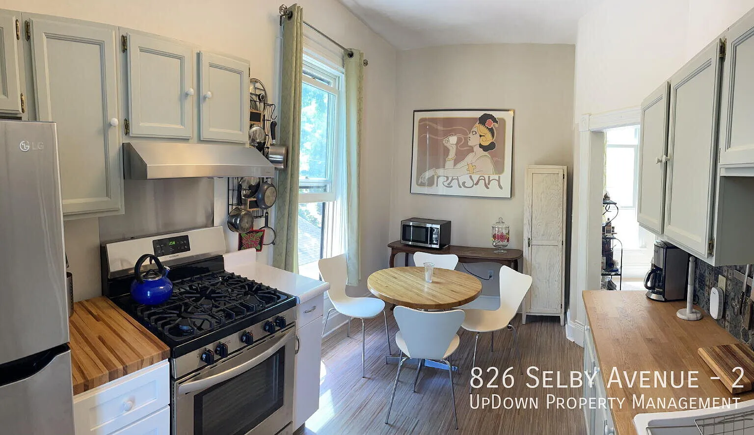 "Charming 2-Bedroom Upper Unit of Victorian Duplex in St. Paul's Summit-University neighborhood, ... — Photo 2