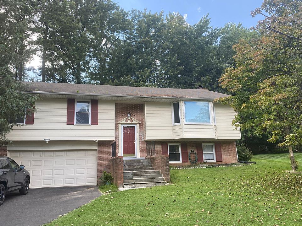 1st image of 2222 Malraux Dr