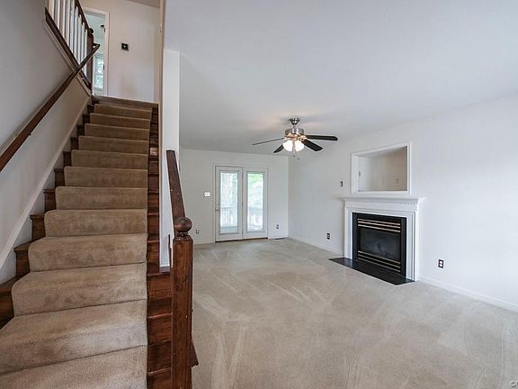 4th image of 14911 Shady Banks Ct
