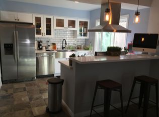 1574 Mitchell Ave, Tustin, CA 92780