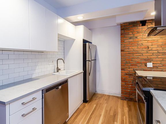 2nd image of 530 City Park Ave