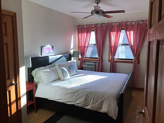 Rented by Easy Rental LLC | media 48
