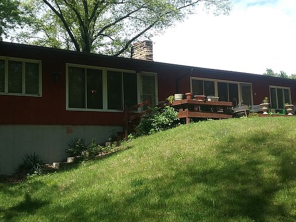 3rd image of 207 Highland Dr