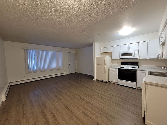 5th image of 2620 E 42nd Ave APT 5