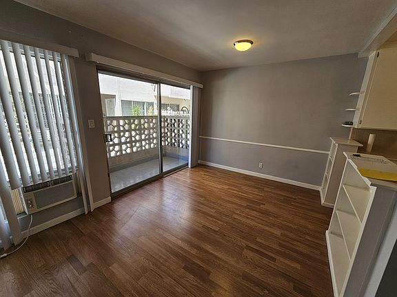 4th image of 1227 N Fuller Ave