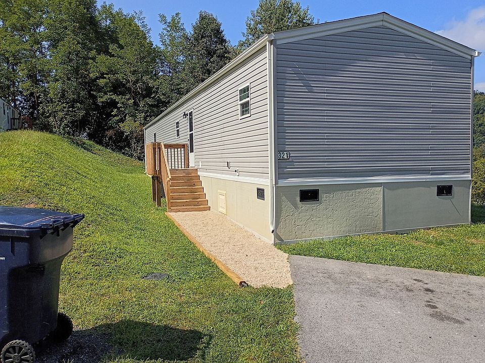 1st image of 321 Crest Mountain Cir