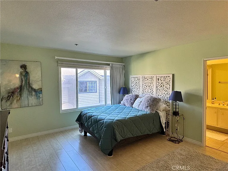 230 S Catalina Ave #203 — Photo 28