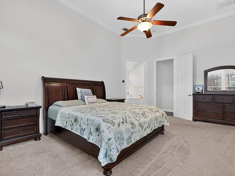 4730 Hampshire Dr — Photo 19