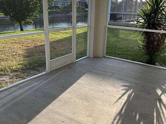 4th image of 133 SE 16th St