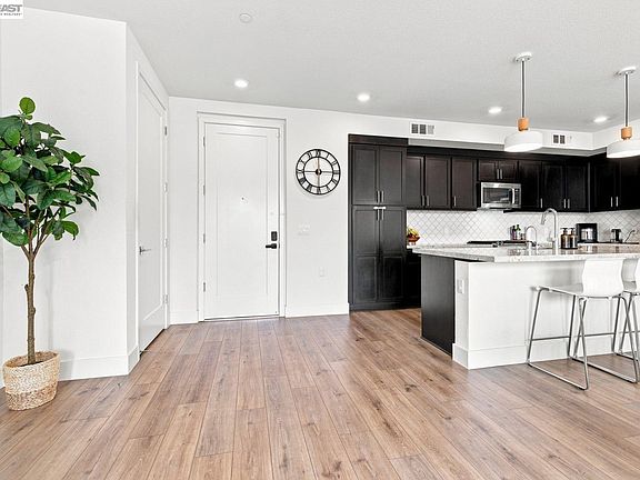 4th image of 45231 Ambition St #202
