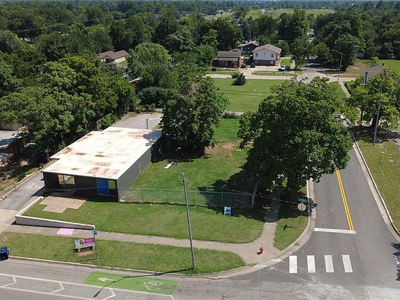 3rd image of SW 25th St Lot 17-18