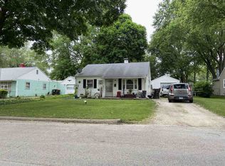 224 Winding Ln, Rantoul, IL 61866