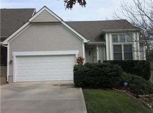 8623 Westridge Rd, Raytown, MO 64138