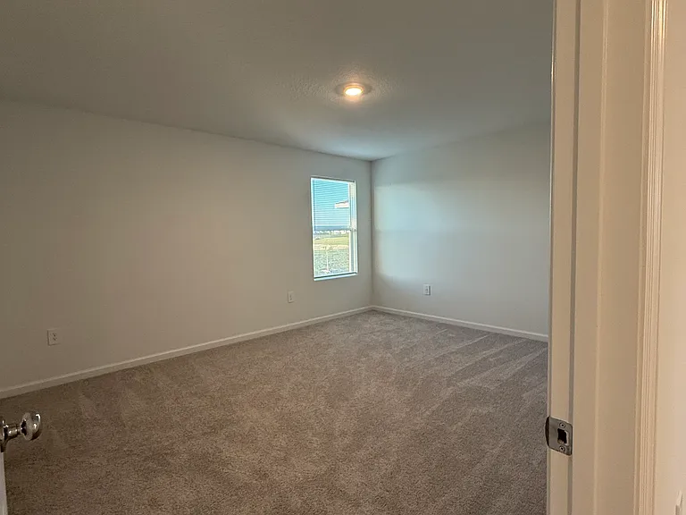 3367 Alexander Dr — Photo 10