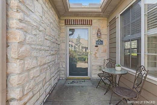 3rd image of 4304 Bridgeside Pl