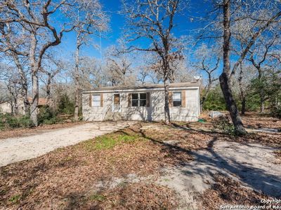726 Old Colony Rd, Seguin, TX, 78155