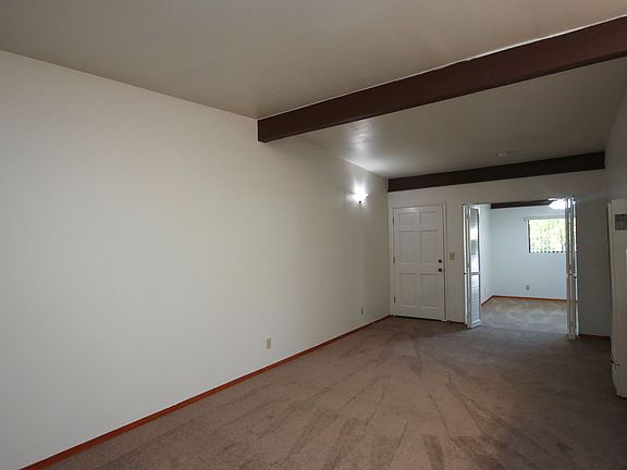 4th image of 306 Pleasant St #G