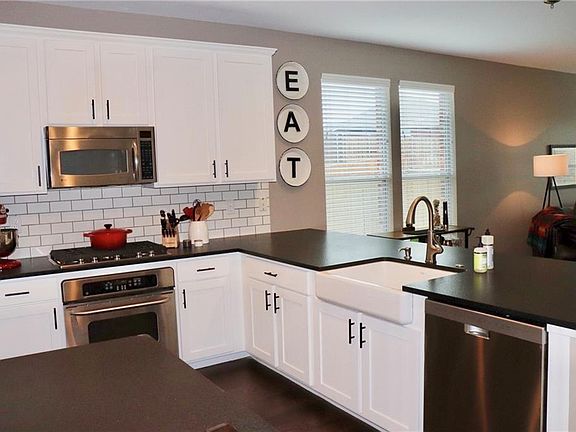 5th image of 9933 Delamere Dr