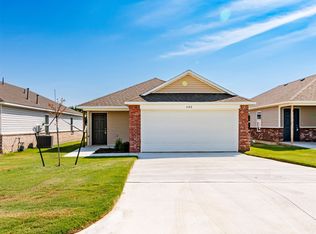608 Christy Dr, Muskogee, OK 74403