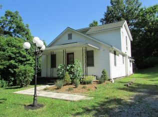 318 Chambers Dr, Elizabethton, TN 37643