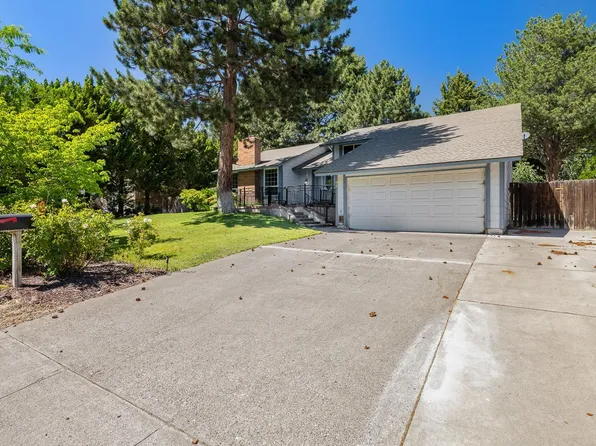 306 Spring St, Richland, WA 99354