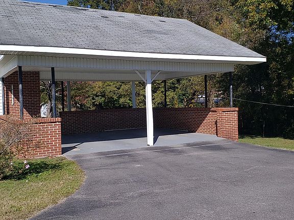 5th image of 709 Cumberland Dr
