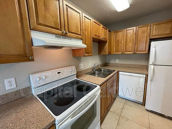 2nd image of 13686 Orange Sunset Dr #201-WO1368
