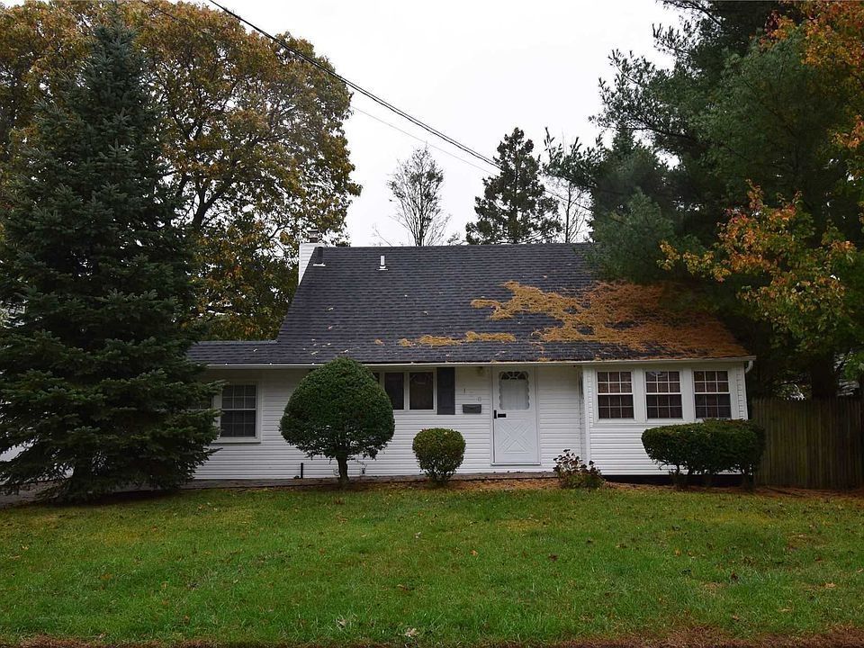 1st image of 130 Hawthorn St