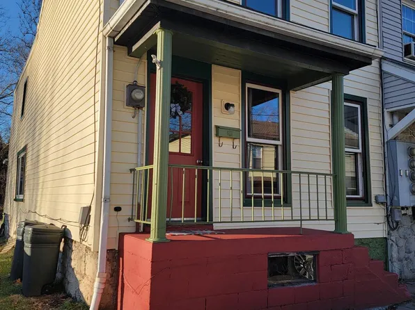 33 S Market St, Duncannon, PA 17020