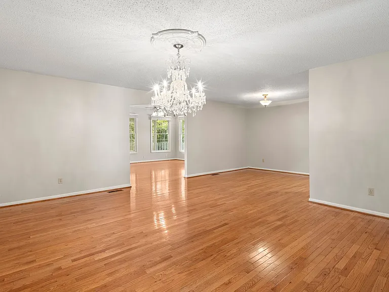 119 W Chippendale Dr — Photo 11