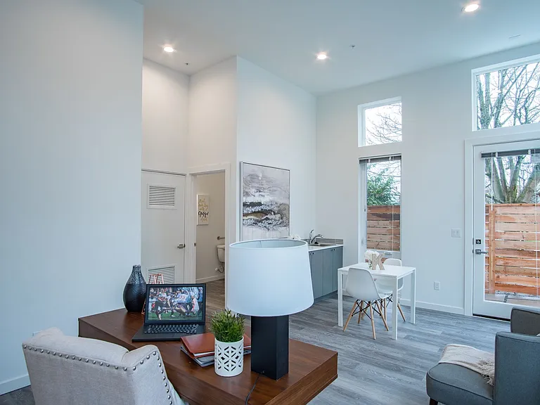 1417 E Yesler Way #A — Photo 16