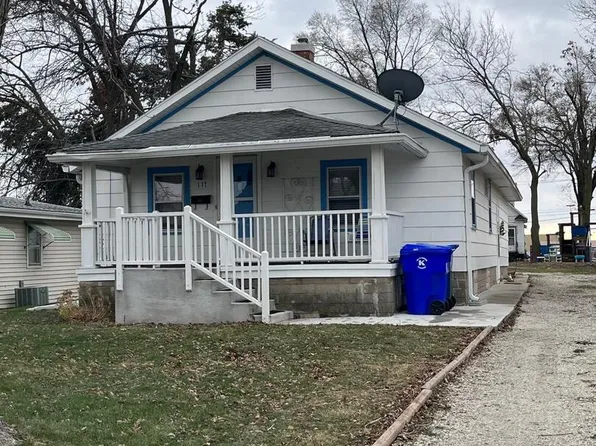 117 W Kellogg Ave, Kewanee, IL 61443