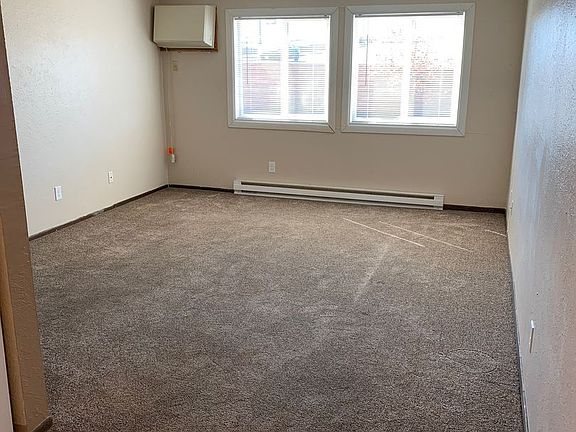 3rd image of 1515 College Way APT 204